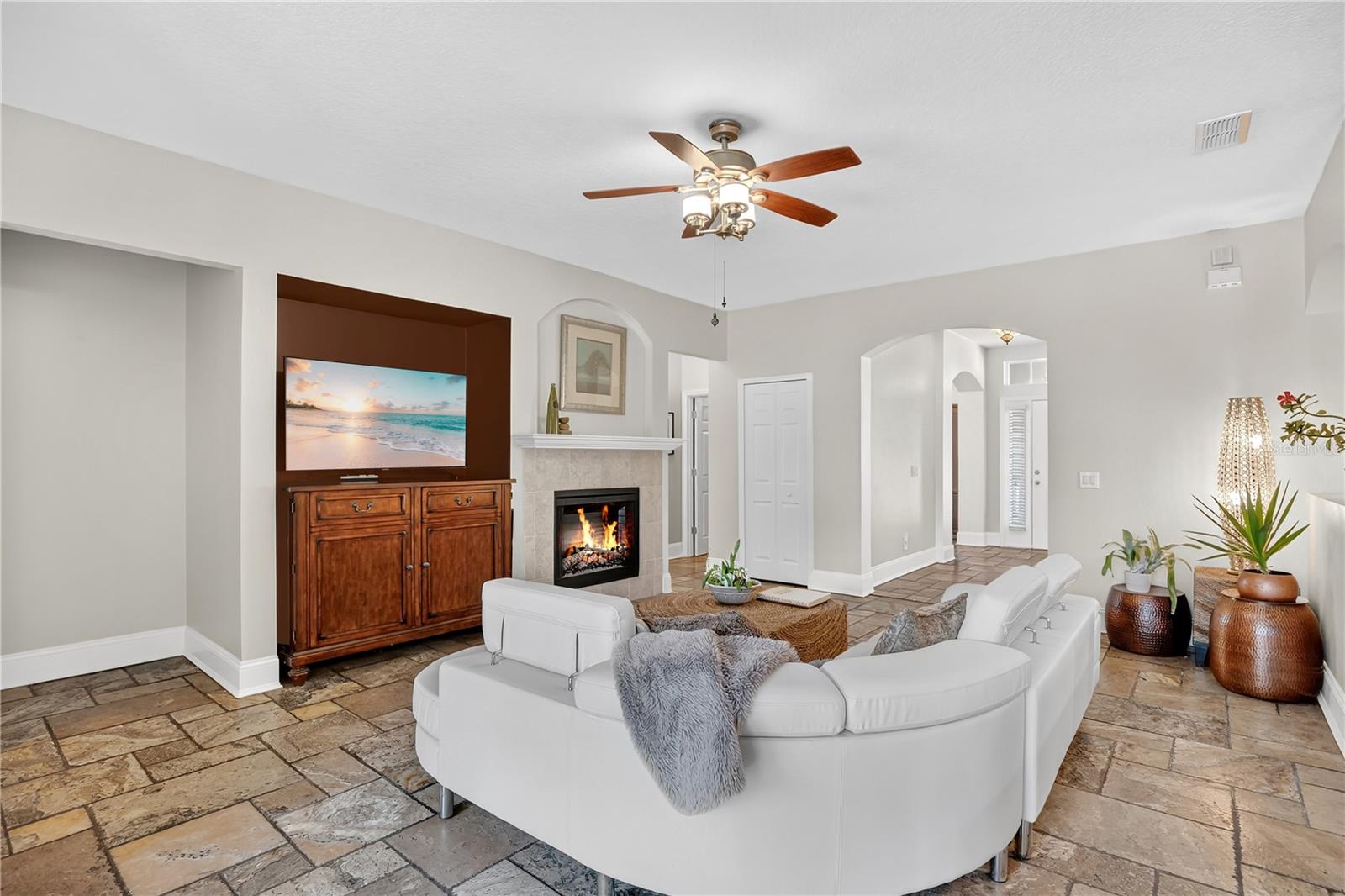 Image 6 of 37 For 5164 Filmore Place