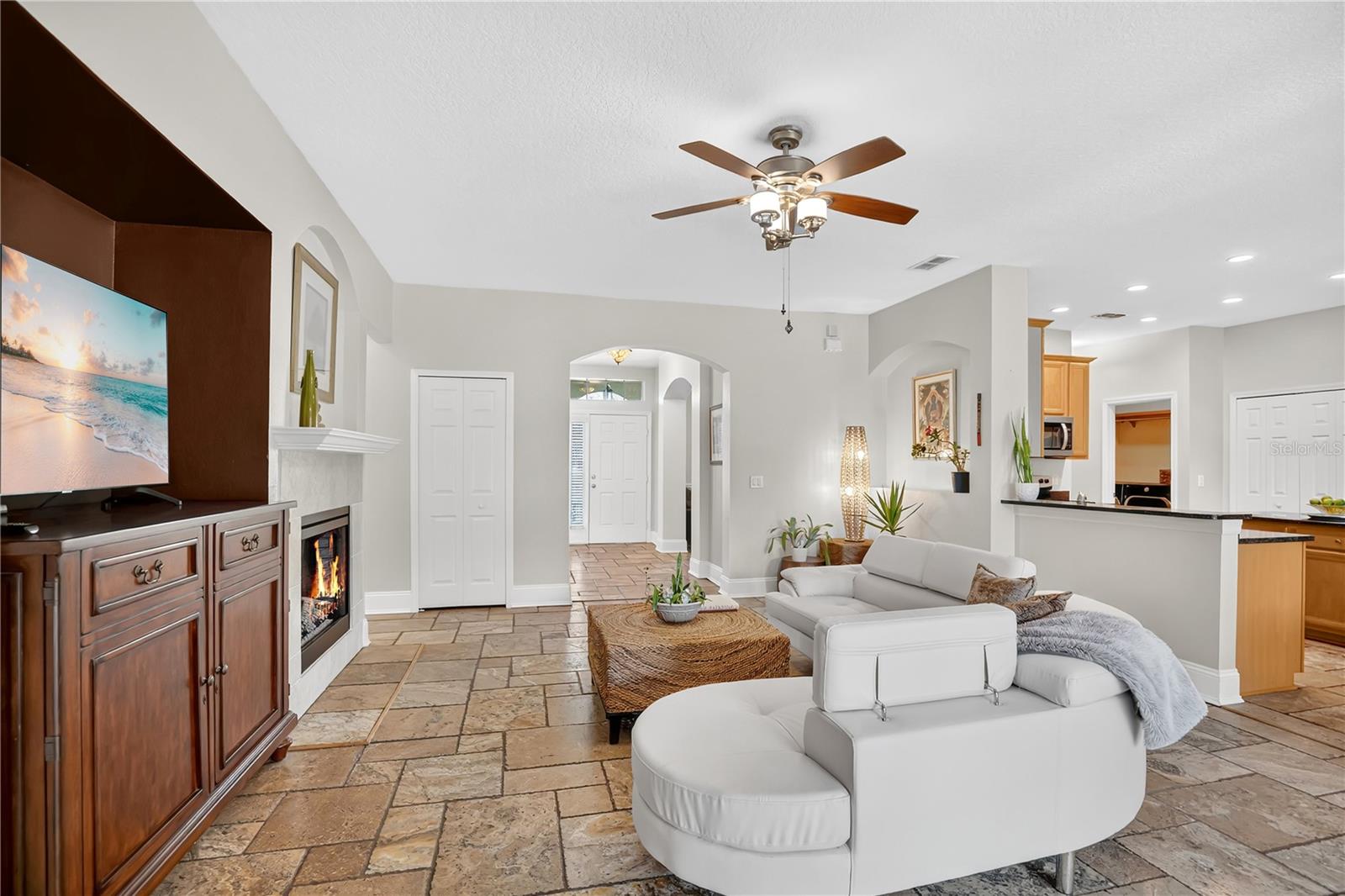 Image 7 of 37 For 5164 Filmore Place