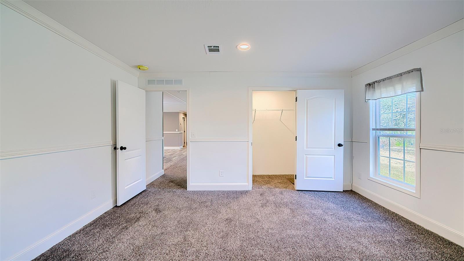 Listing photo id 18 for 14235 Hurricane Drive