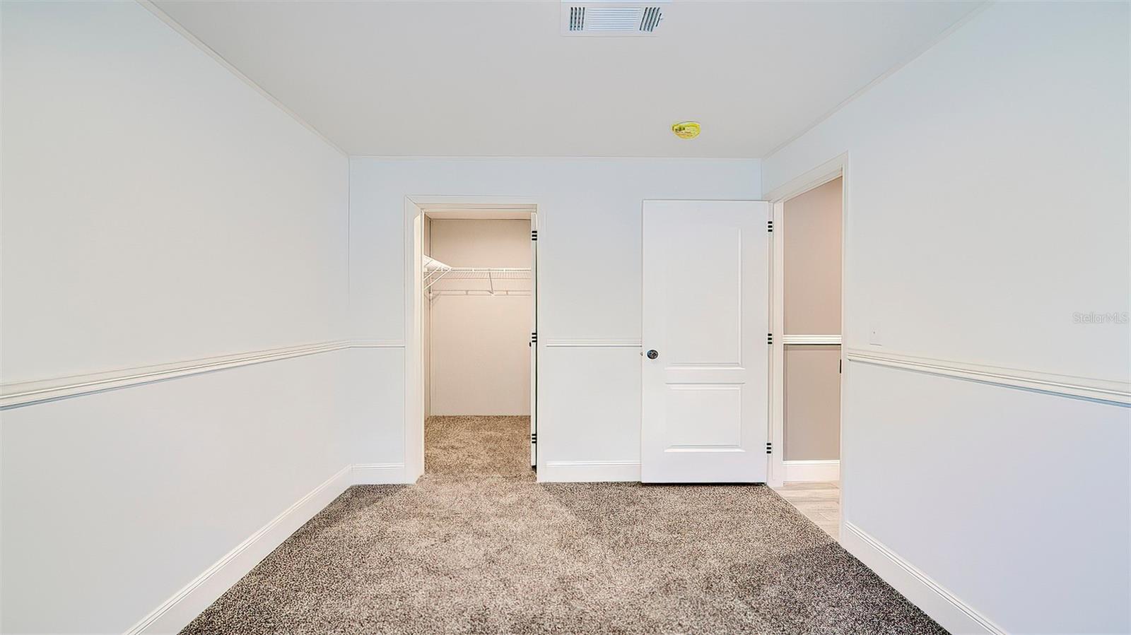 Listing photo id 23 for 14235 Hurricane Drive