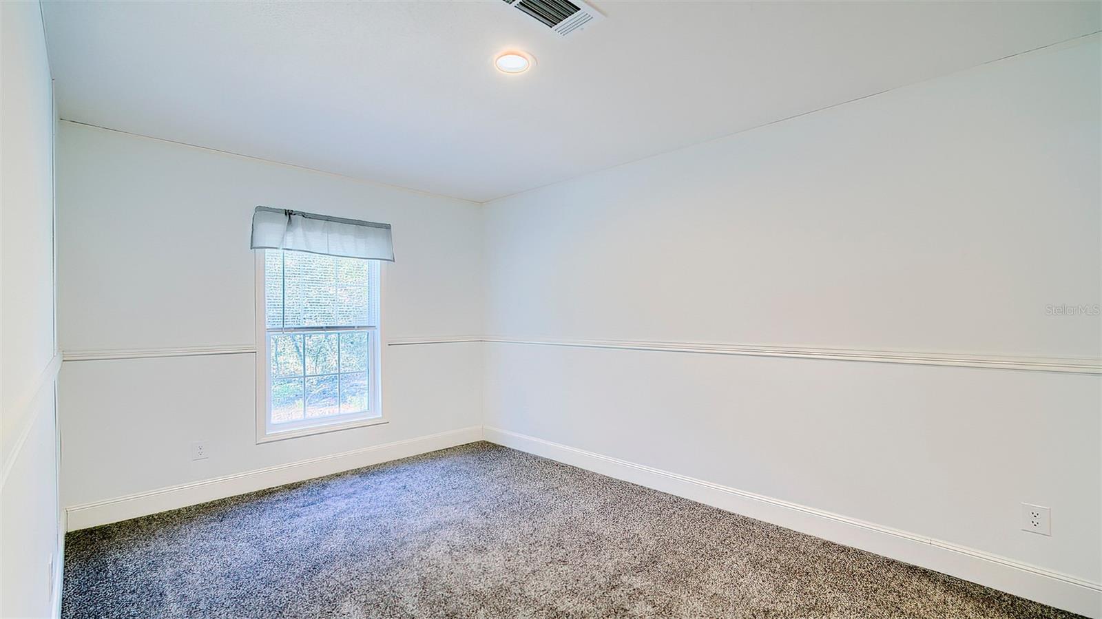 Listing photo id 24 for 14235 Hurricane Drive