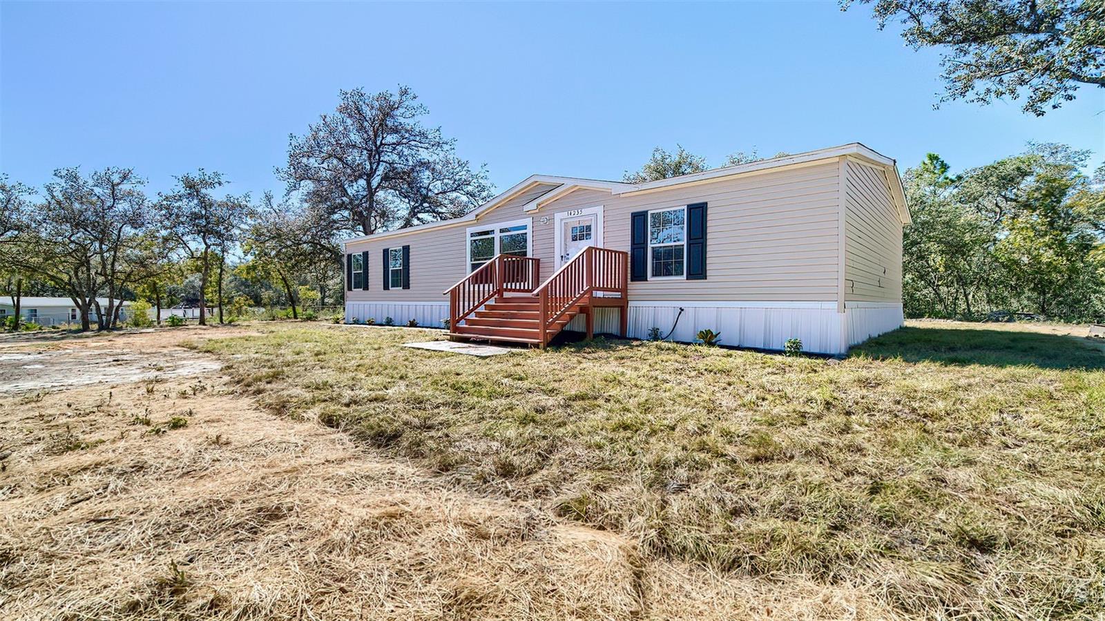 Listing photo id 1 for 14235 Hurricane Drive