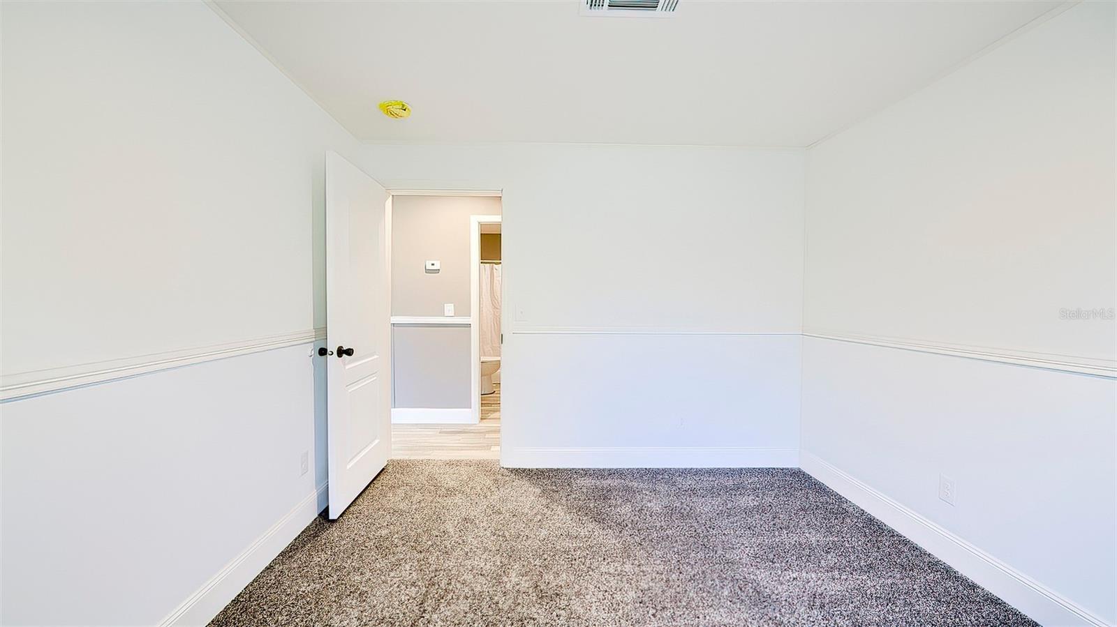 Listing photo id 28 for 14235 Hurricane Drive