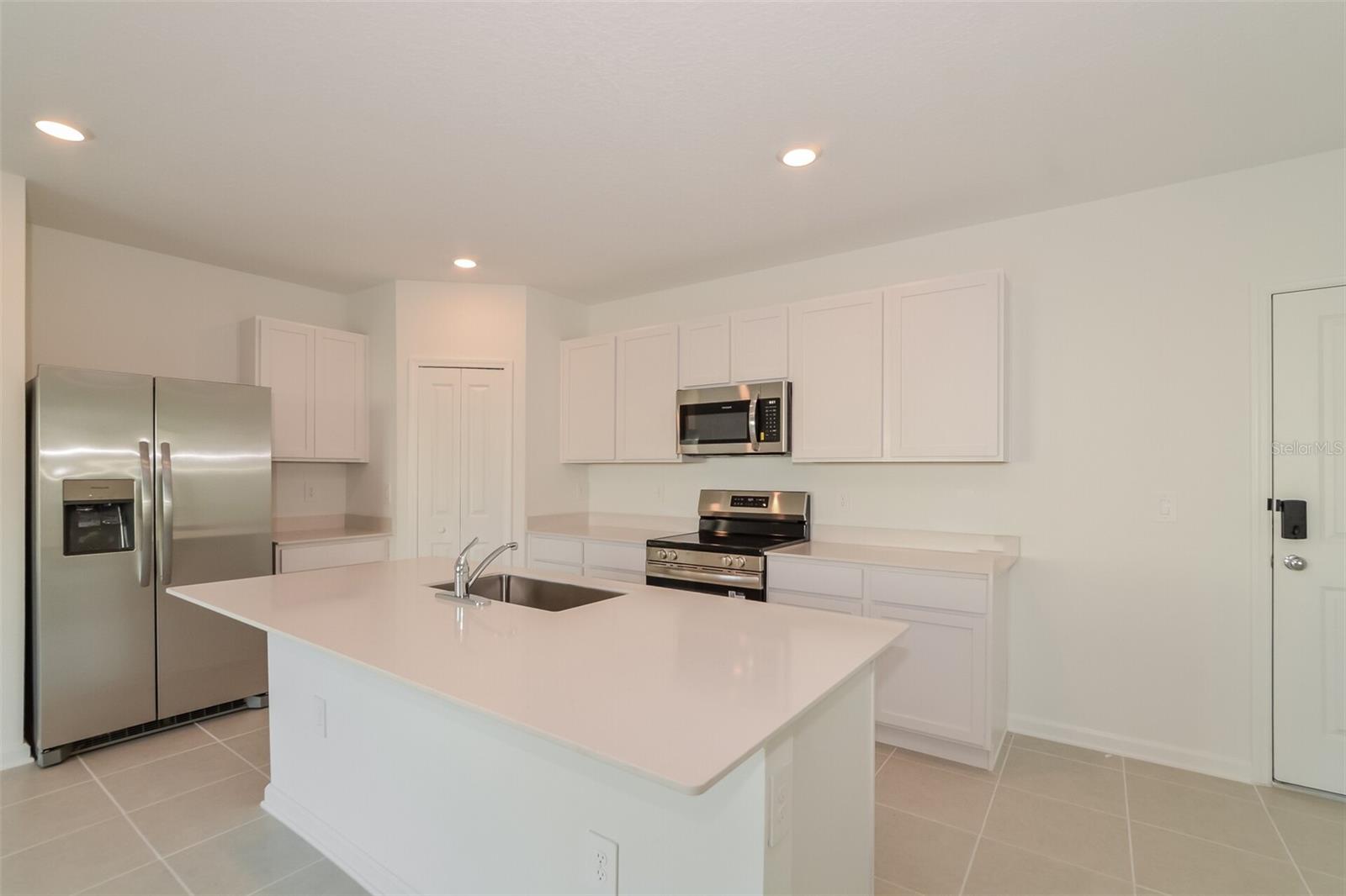 Image 11 of 18 For 1554 Jessica Boulevard