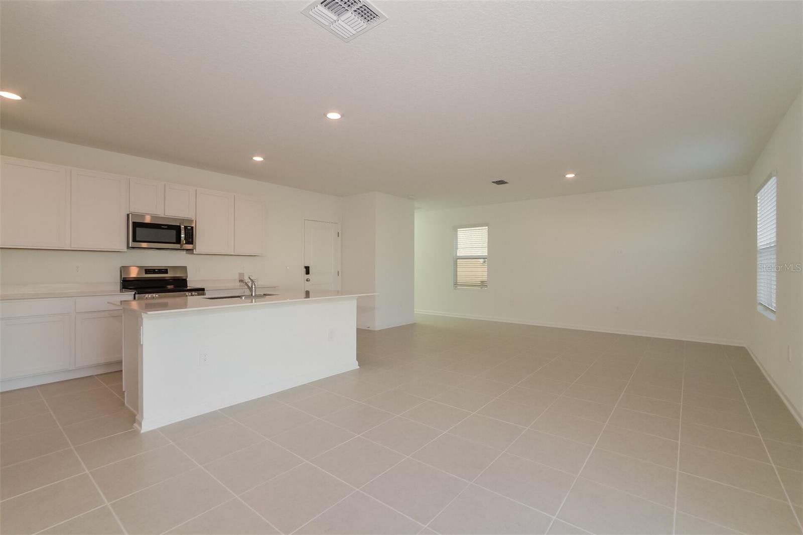 Image 12 of 18 For 1554 Jessica Boulevard