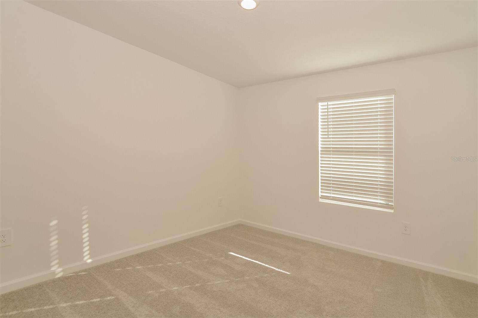 Image 7 of 18 For 1554 Jessica Boulevard