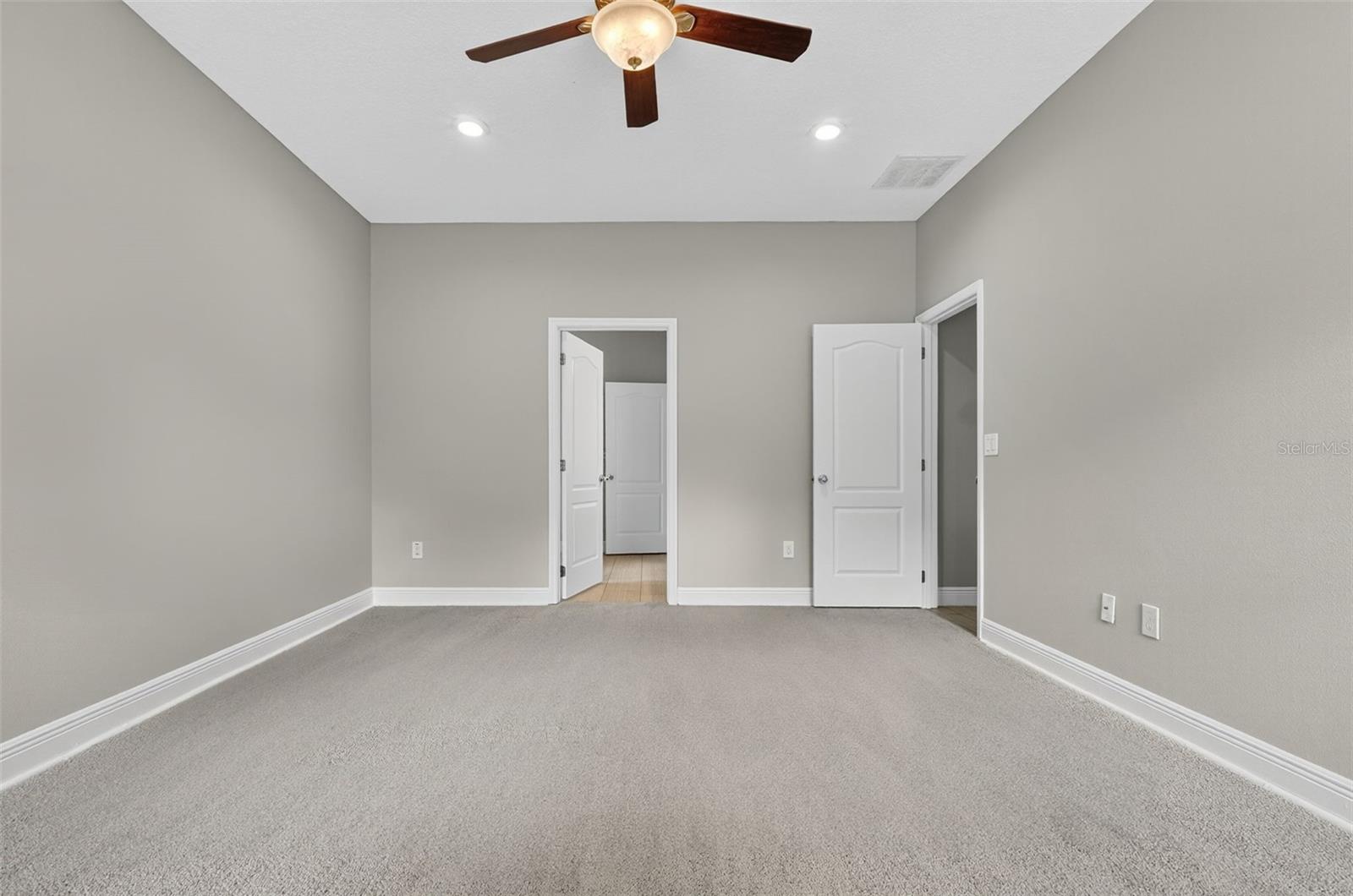 Image 31 of 88 For 280 Wallrock Court