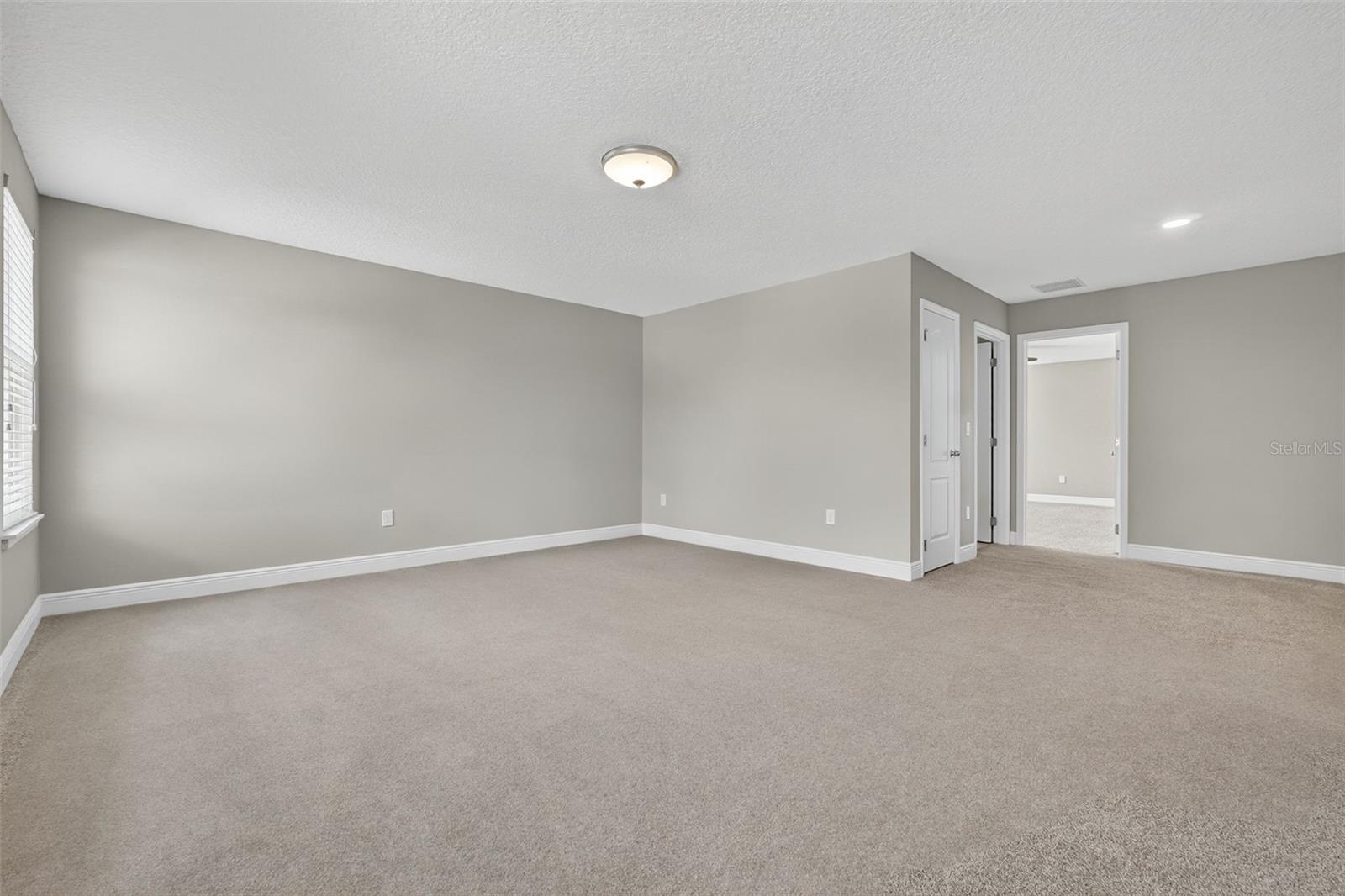 Image 41 of 88 For 280 Wallrock Court