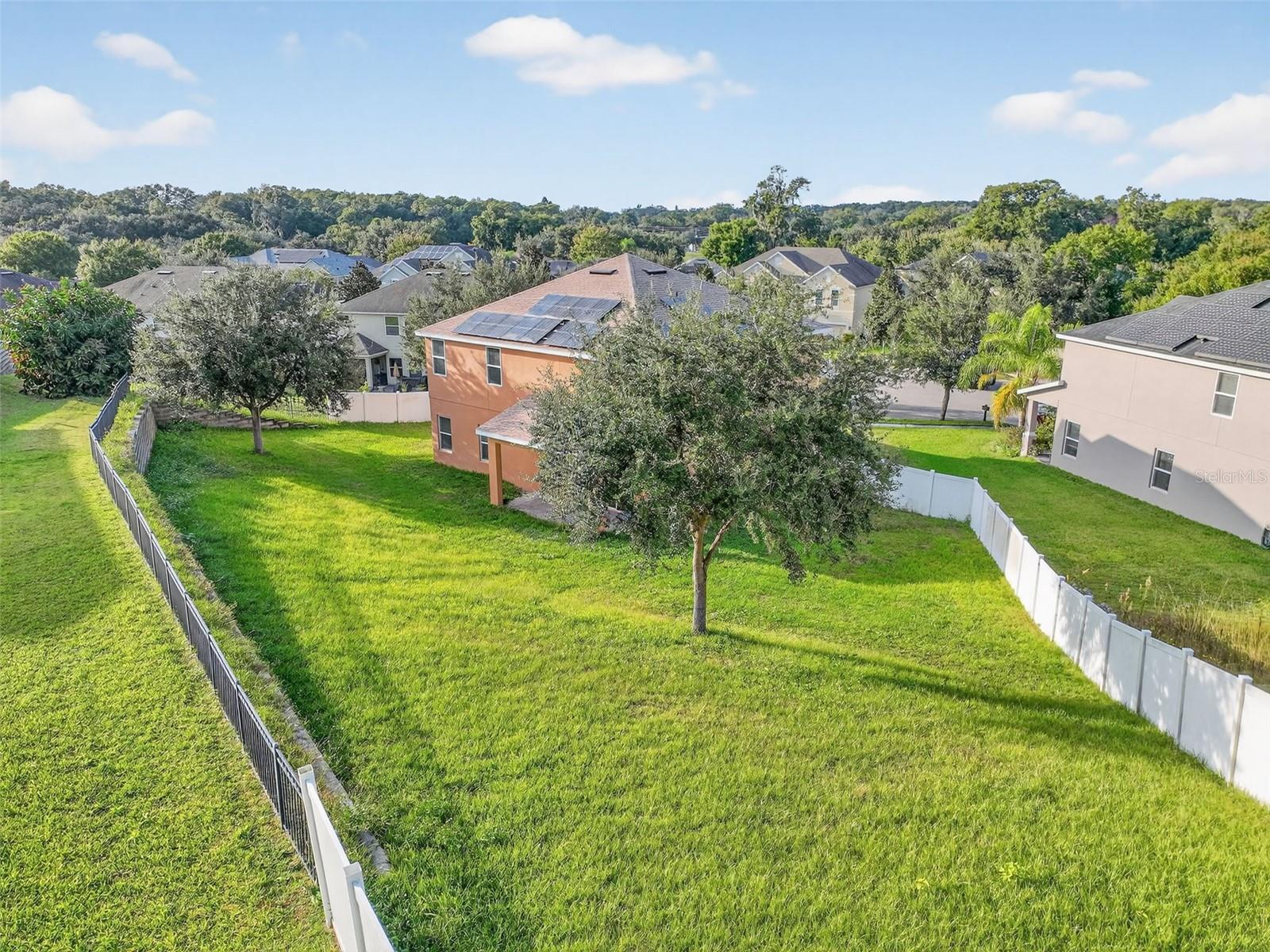 Image 64 of 88 For 280 Wallrock Court