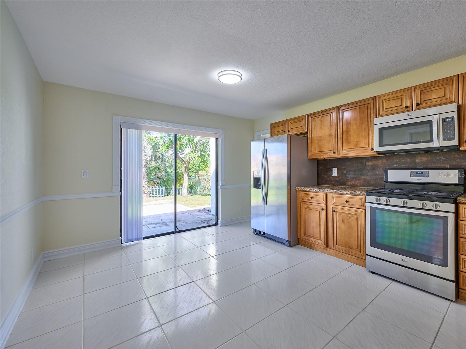 Image 17 of 59 For 5517 Thurston Avenue