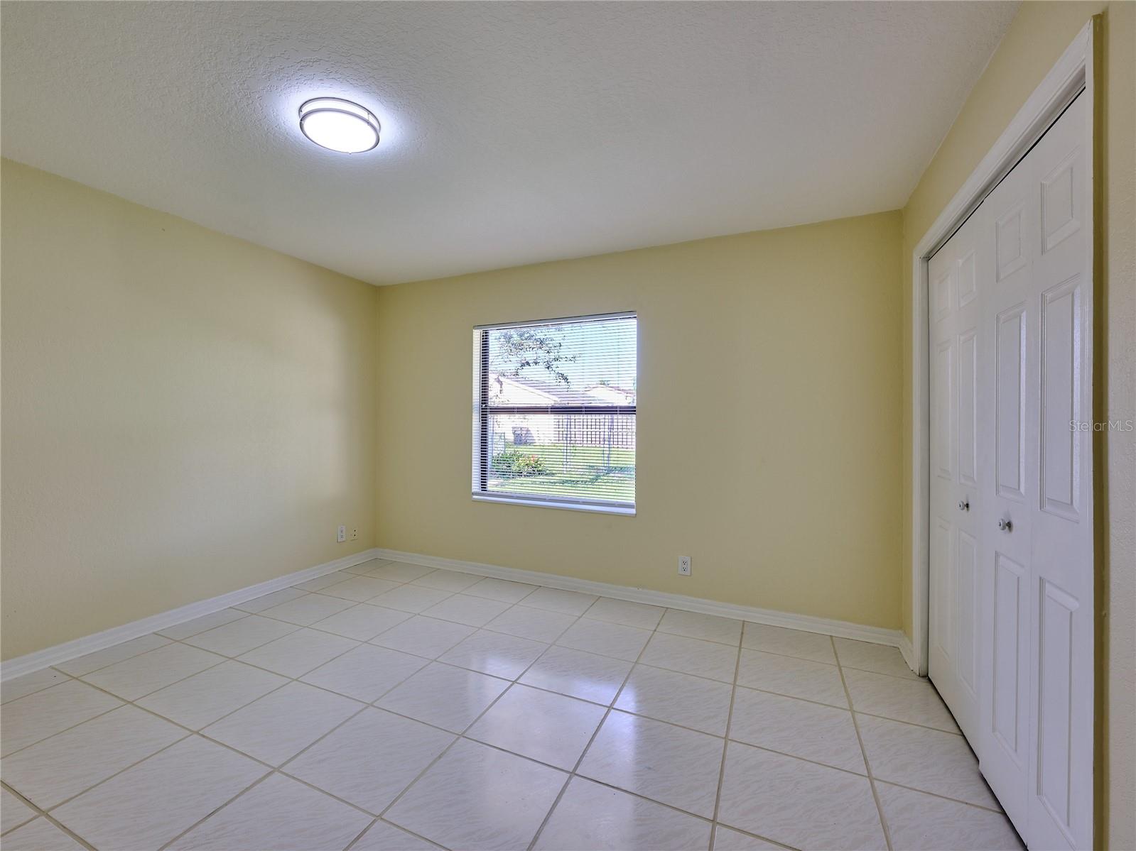 Image 24 of 59 For 5517 Thurston Avenue