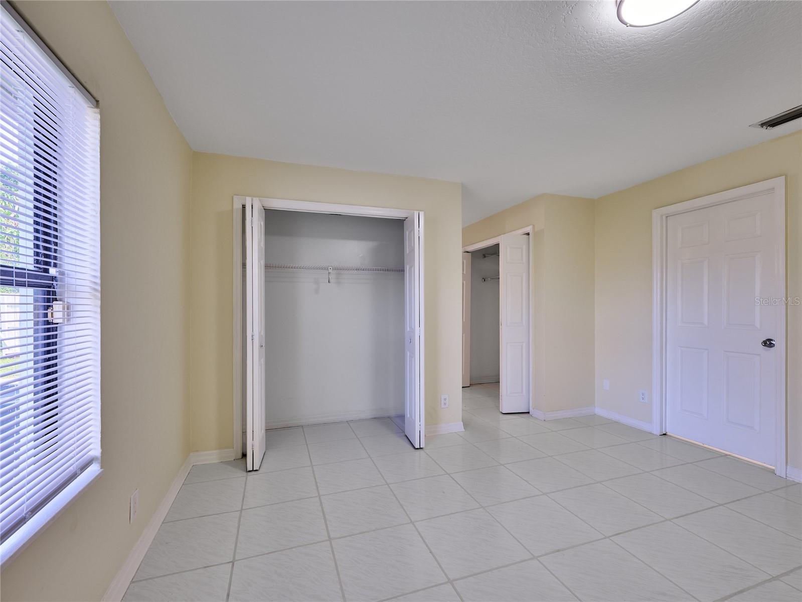 Image 26 of 59 For 5517 Thurston Avenue