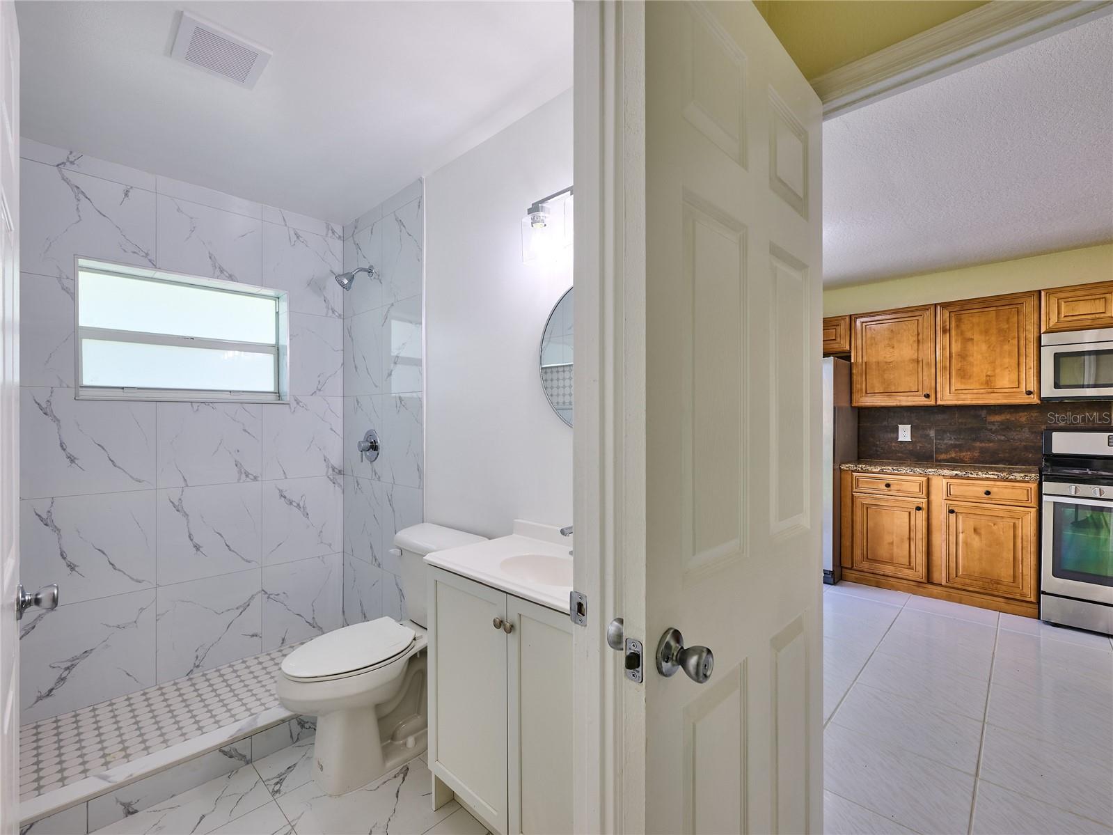 Image 28 of 59 For 5517 Thurston Avenue