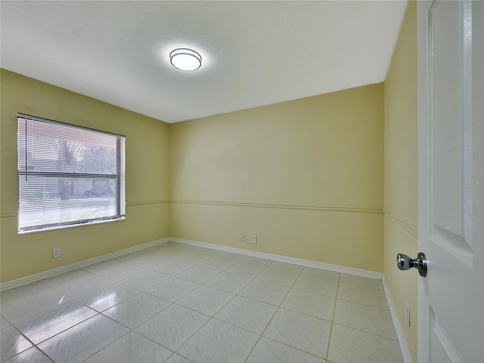 Image 32 of 59 For 5517 Thurston Avenue