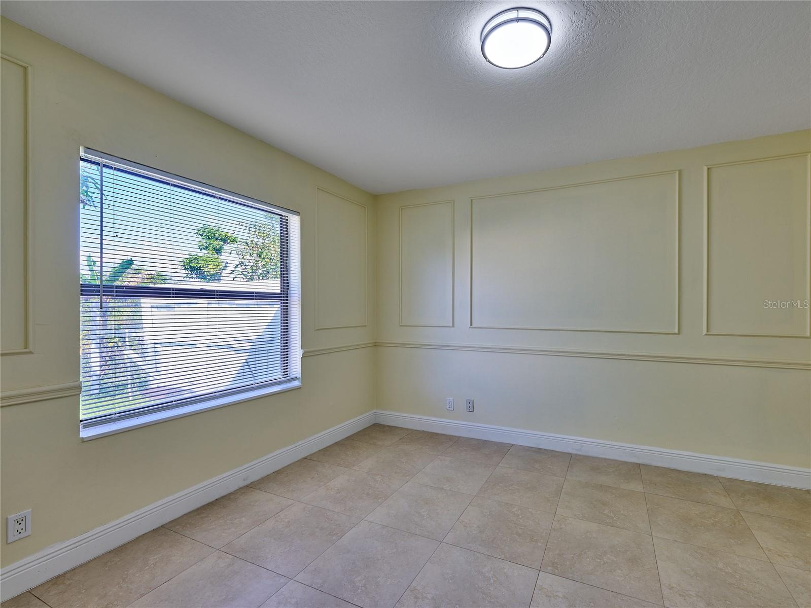 Image 36 of 59 For 5517 Thurston Avenue