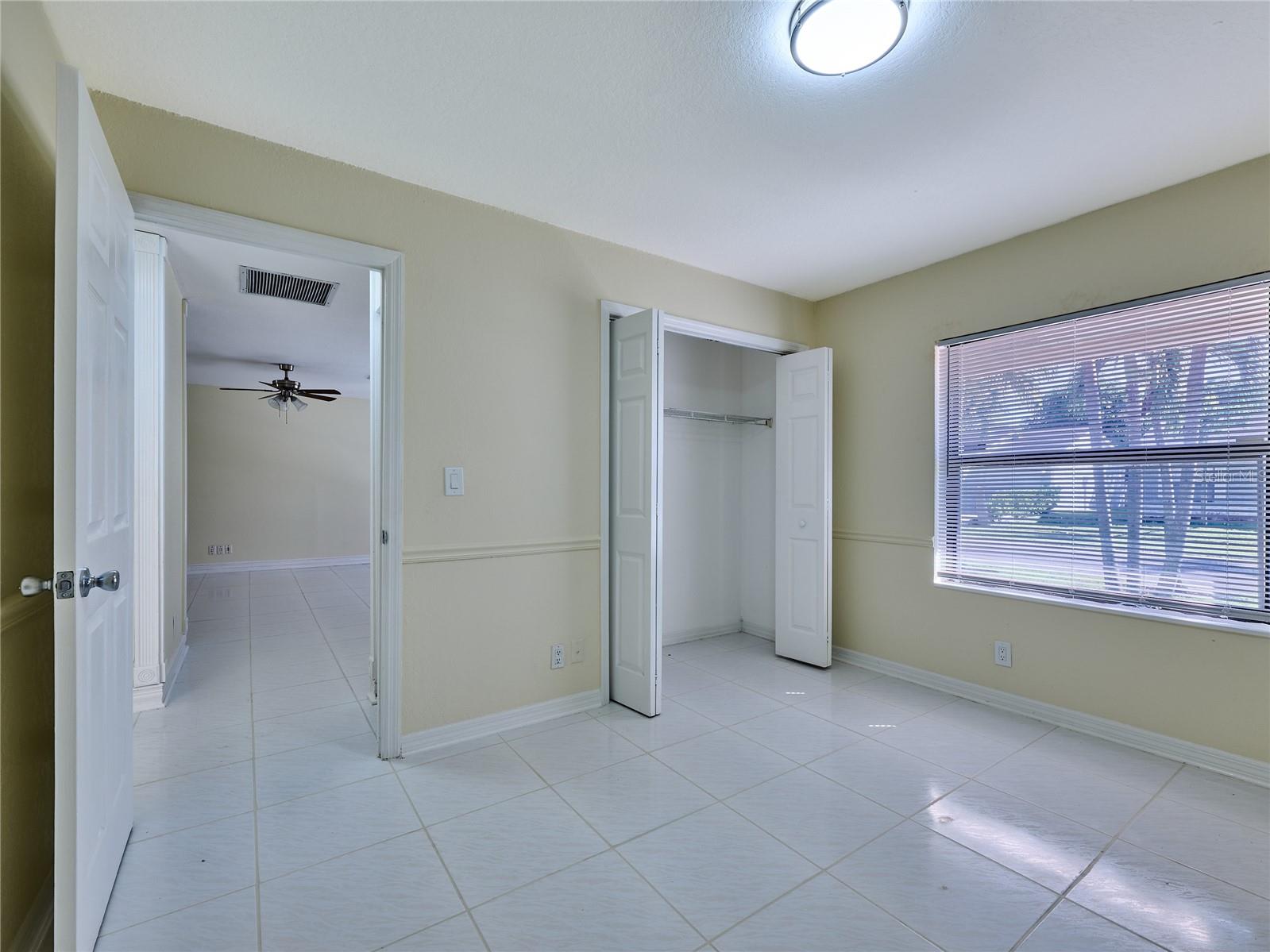 Image 44 of 59 For 5517 Thurston Avenue