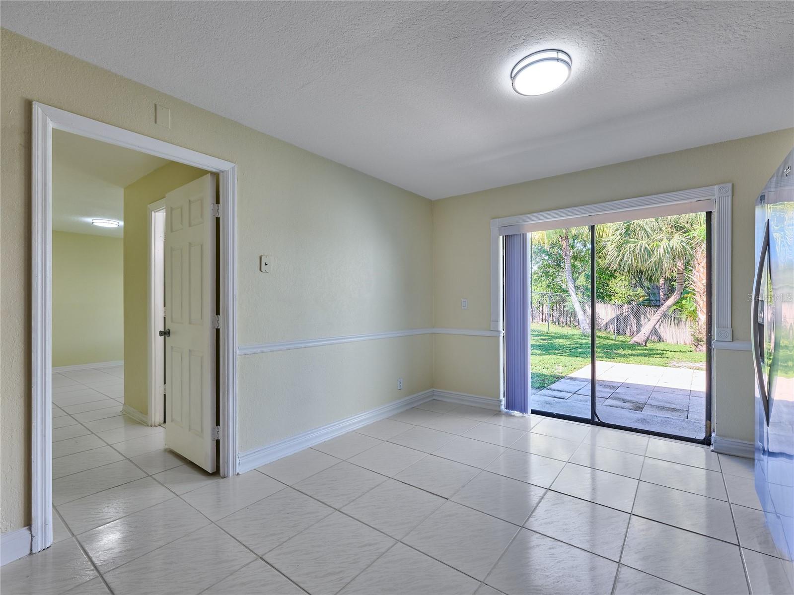 Image 49 of 59 For 5517 Thurston Avenue