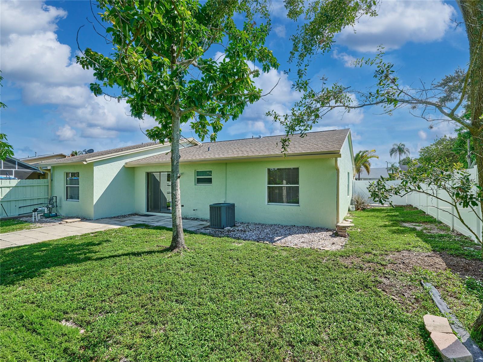 Image 53 of 59 For 5517 Thurston Avenue