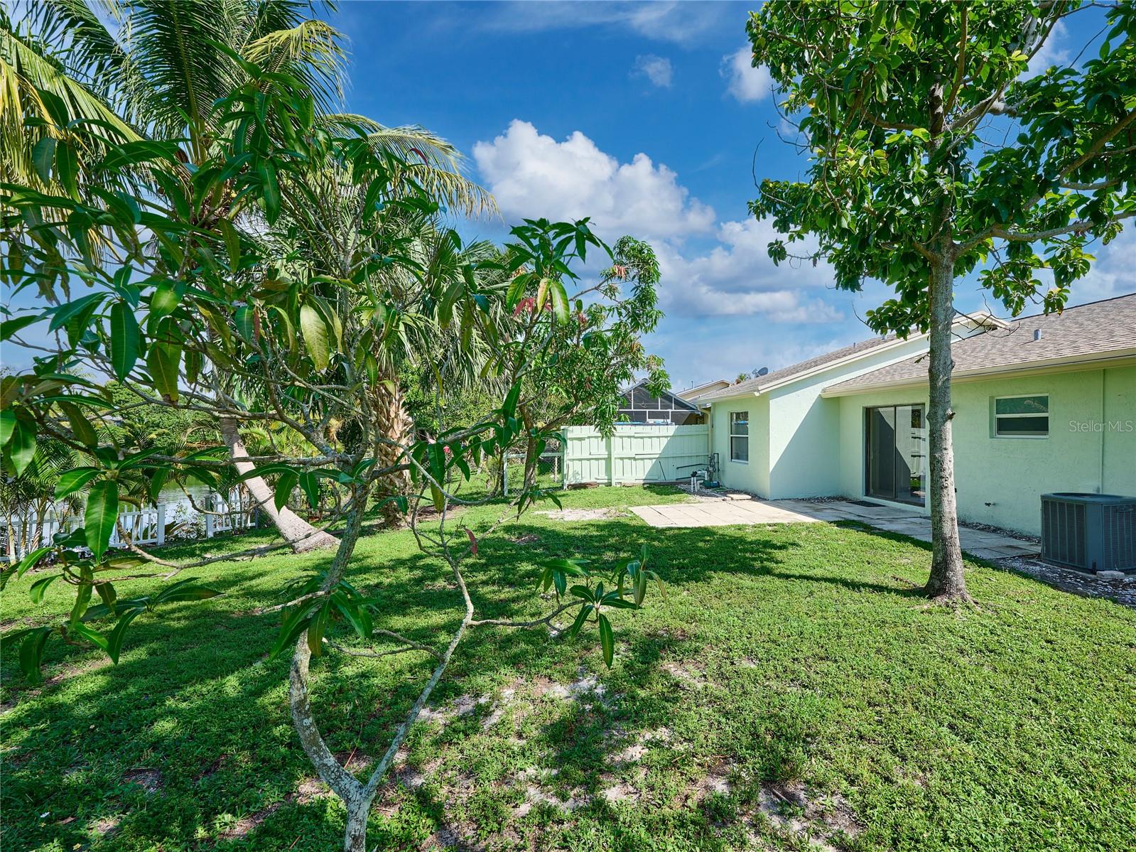 Image 54 of 59 For 5517 Thurston Avenue