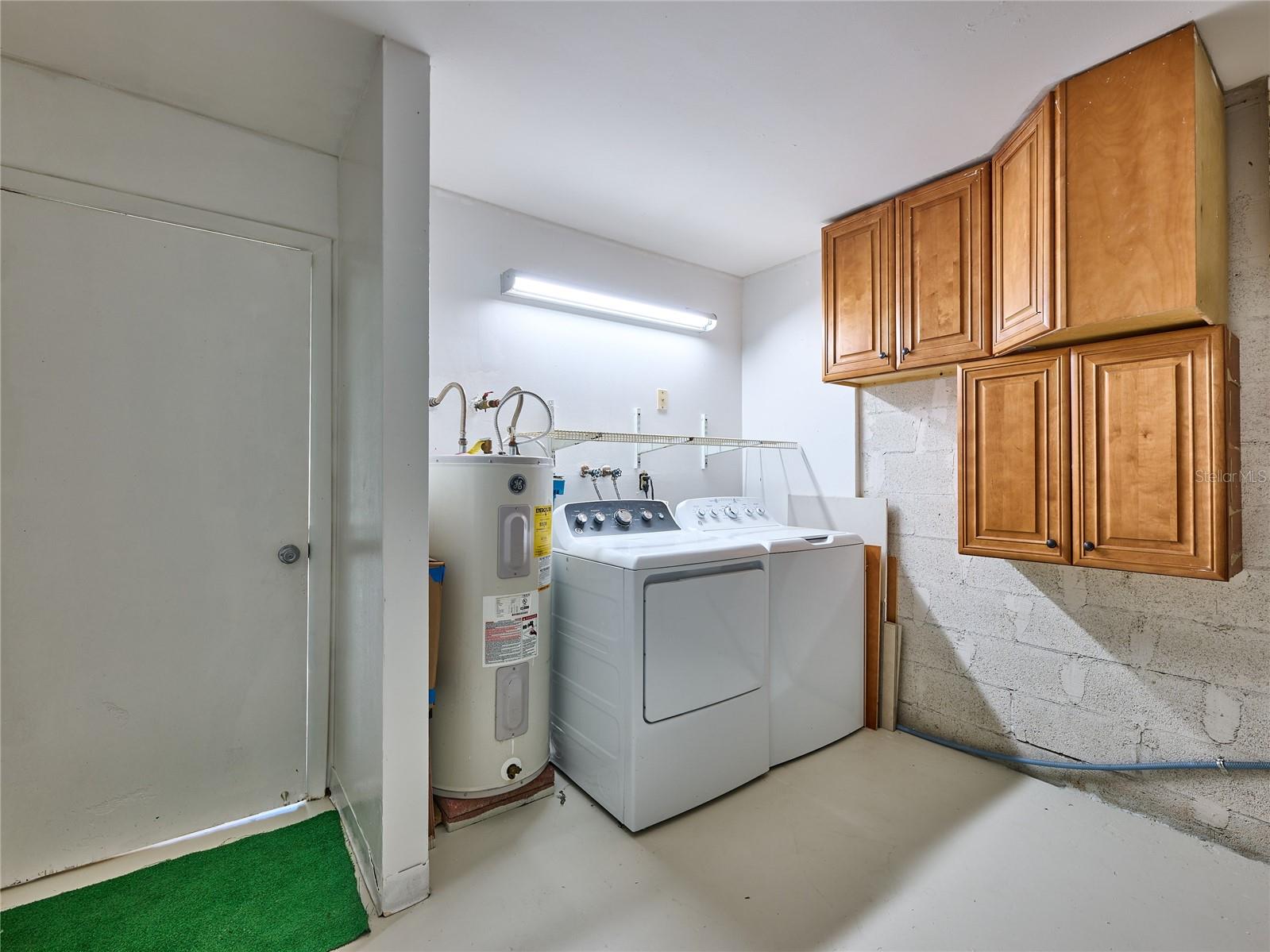 Image 57 of 59 For 5517 Thurston Avenue