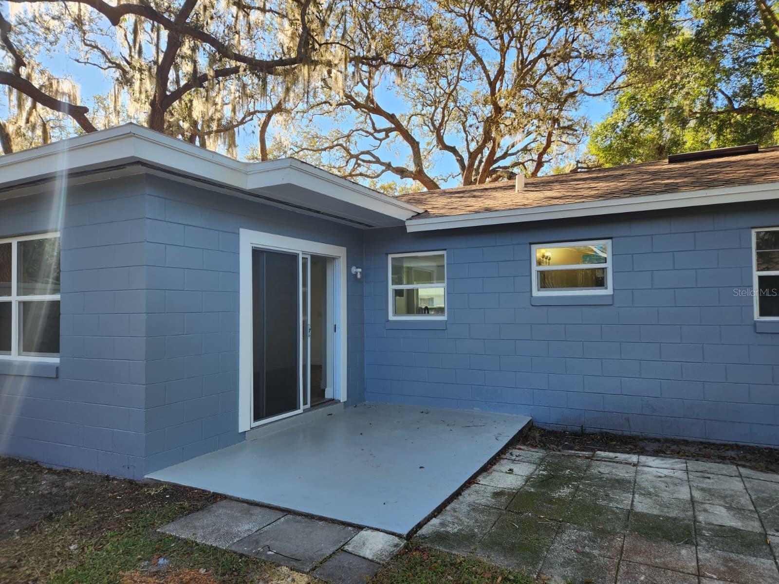 Image 22 of 25 For 800 Diane Circle