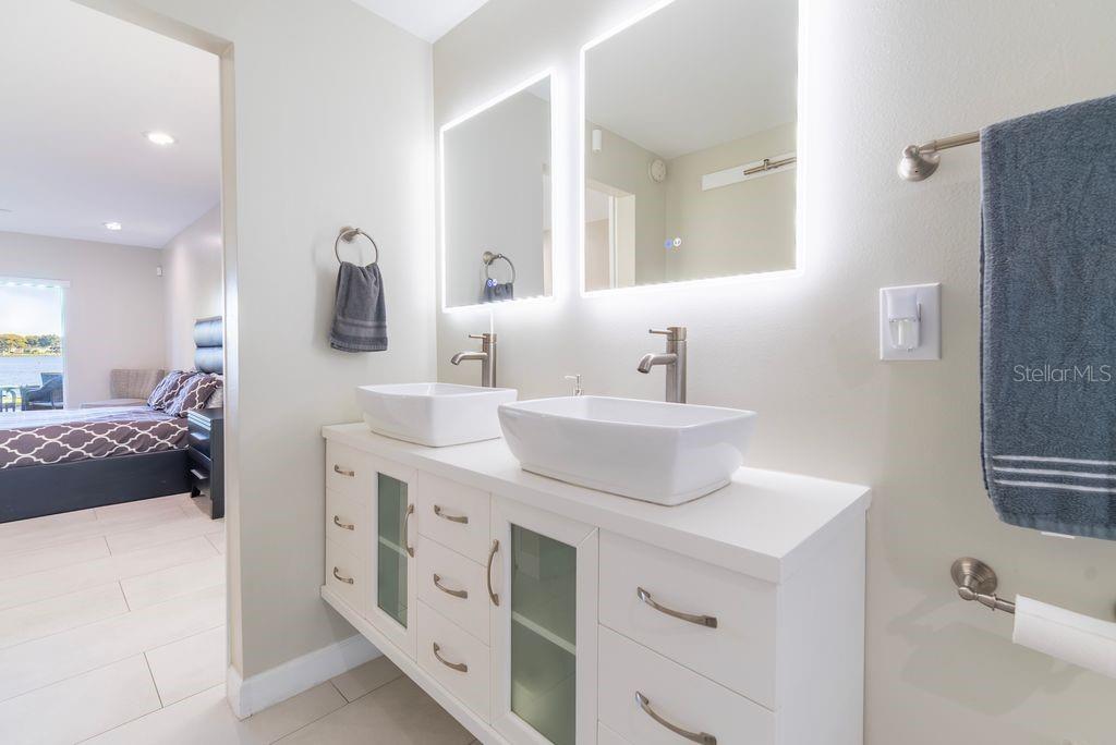 Image 15 of 43 For 6665 Lake Cane Drive