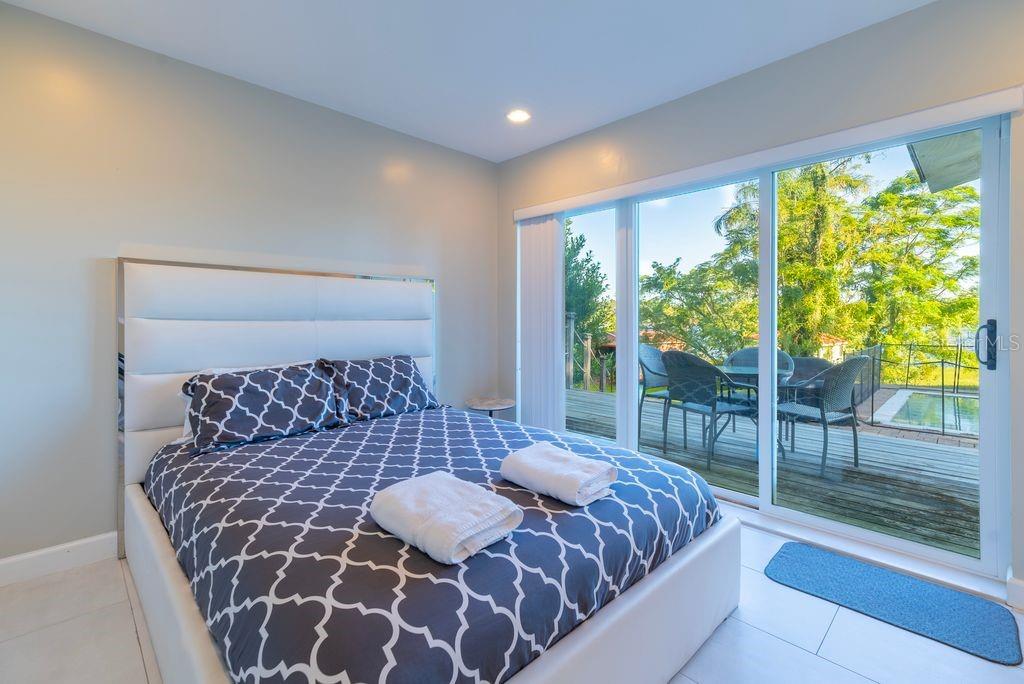 Image 16 of 43 For 6665 Lake Cane Drive