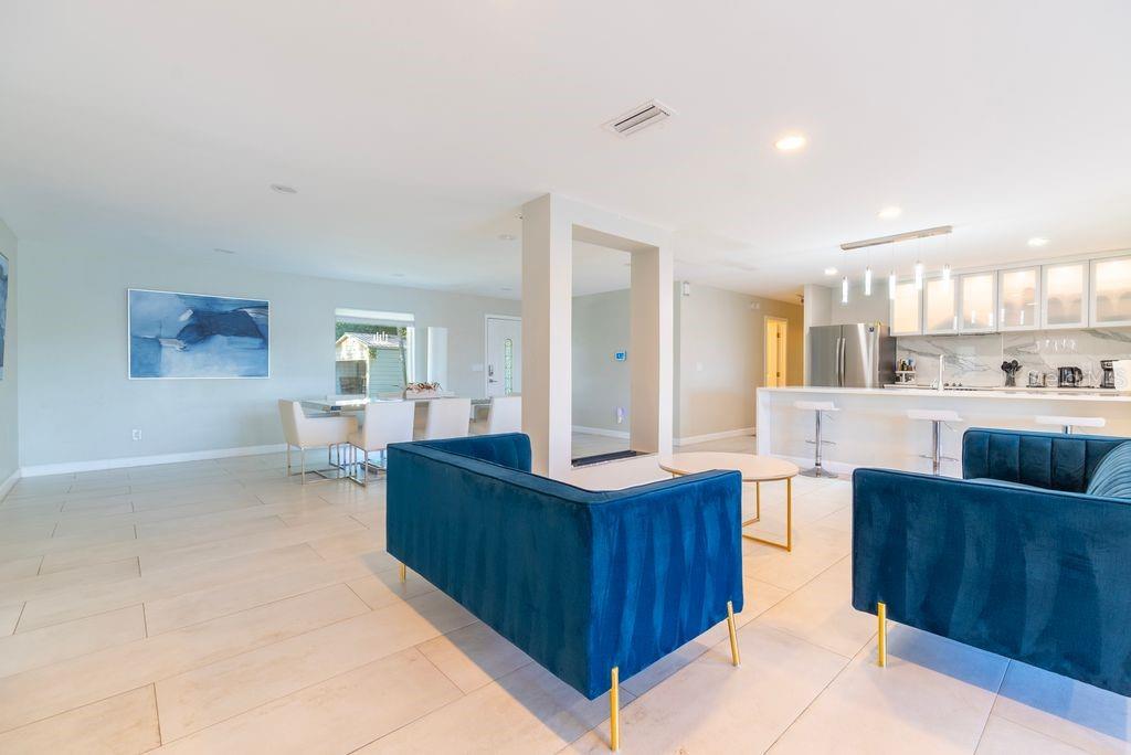 Image 29 of 43 For 6665 Lake Cane Drive