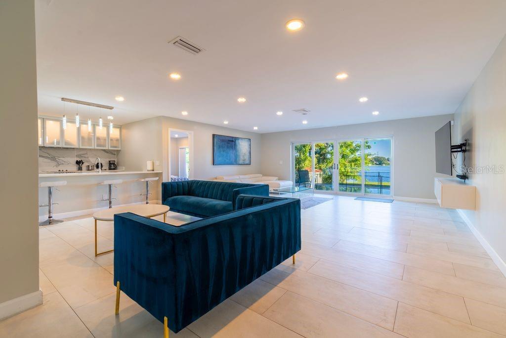 Image 31 of 43 For 6665 Lake Cane Drive