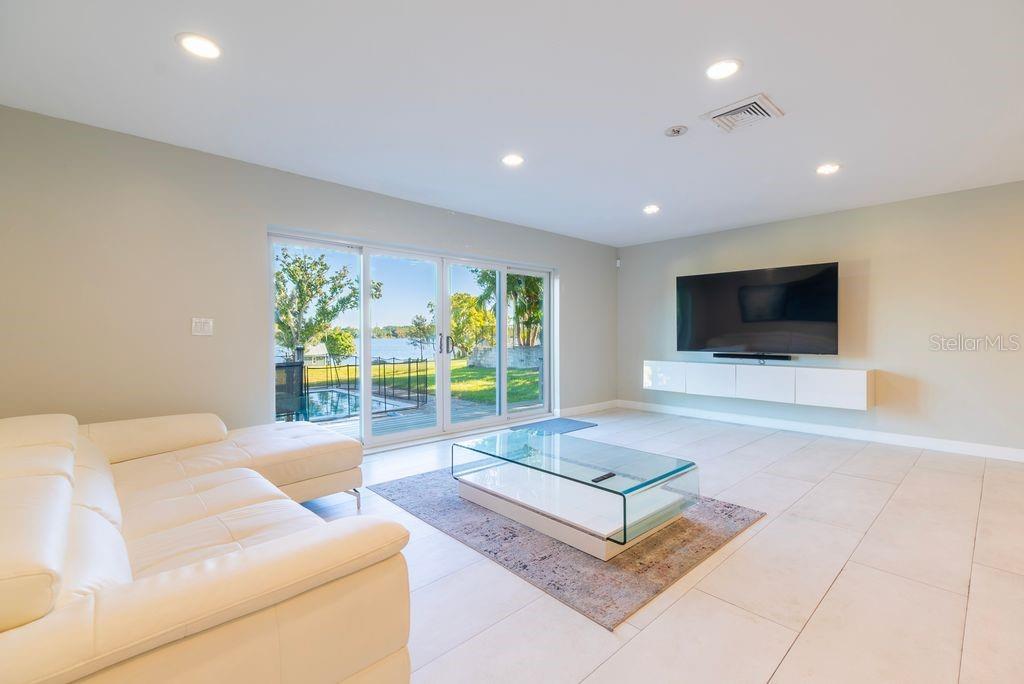 Image 35 of 43 For 6665 Lake Cane Drive