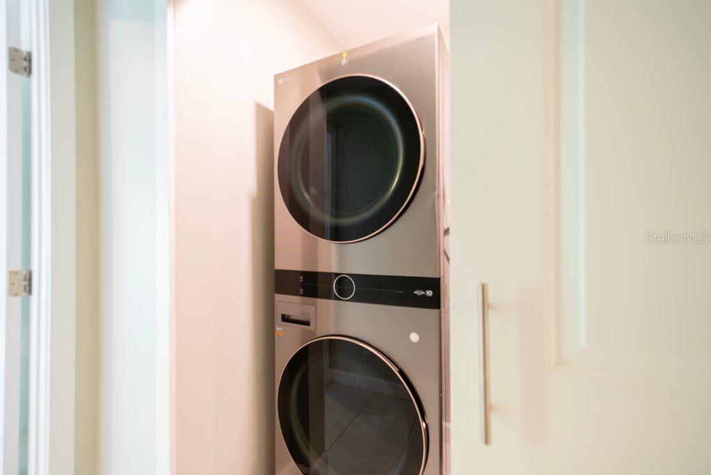 Image 37 of 43 For 6665 Lake Cane Drive