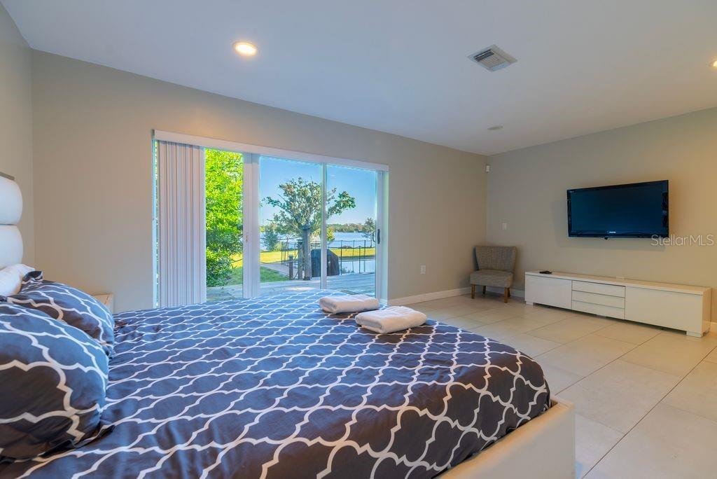 Image 7 of 43 For 6665 Lake Cane Drive