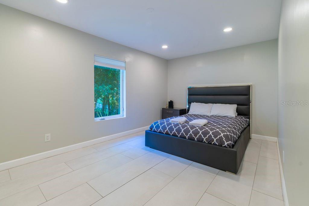 Image 9 of 43 For 6665 Lake Cane Drive