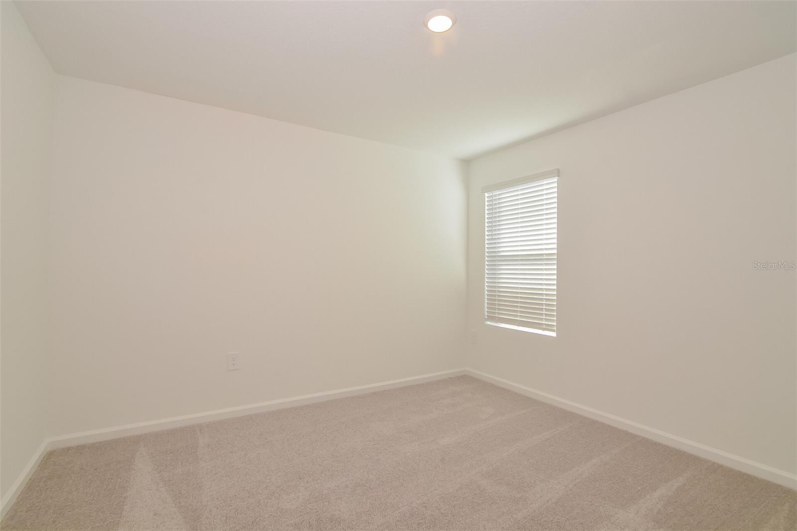 Image 11 of 16 For 1558 Jessica Boulevard