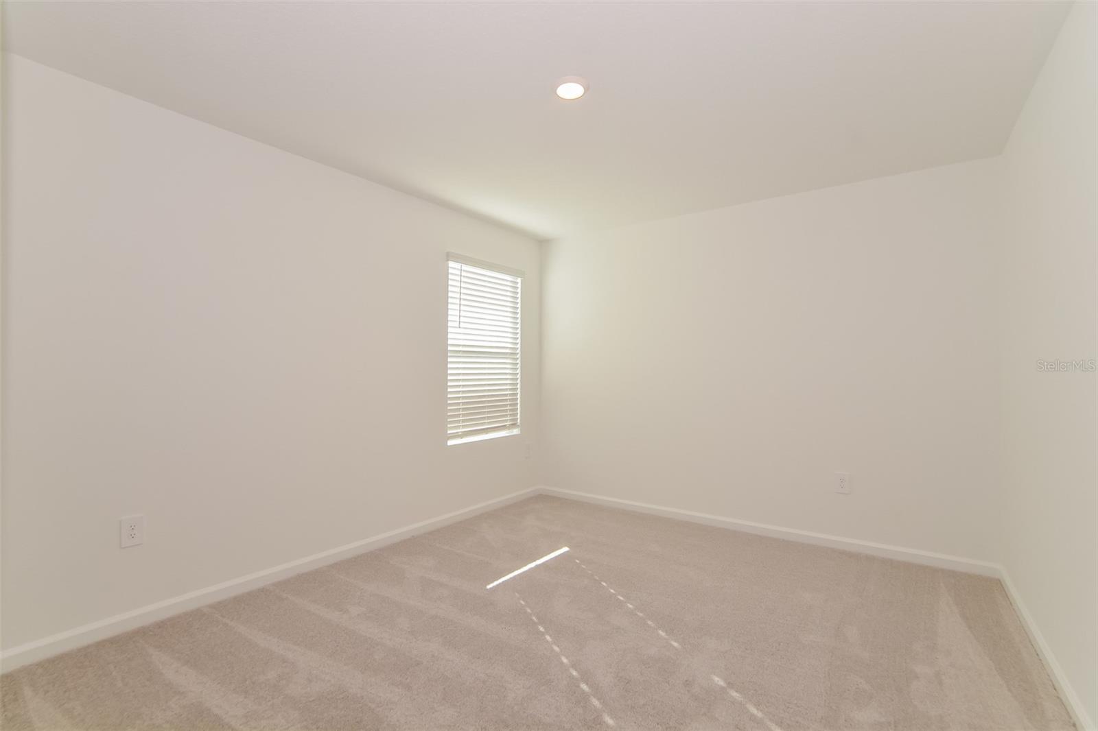 Image 5 of 16 For 1558 Jessica Boulevard