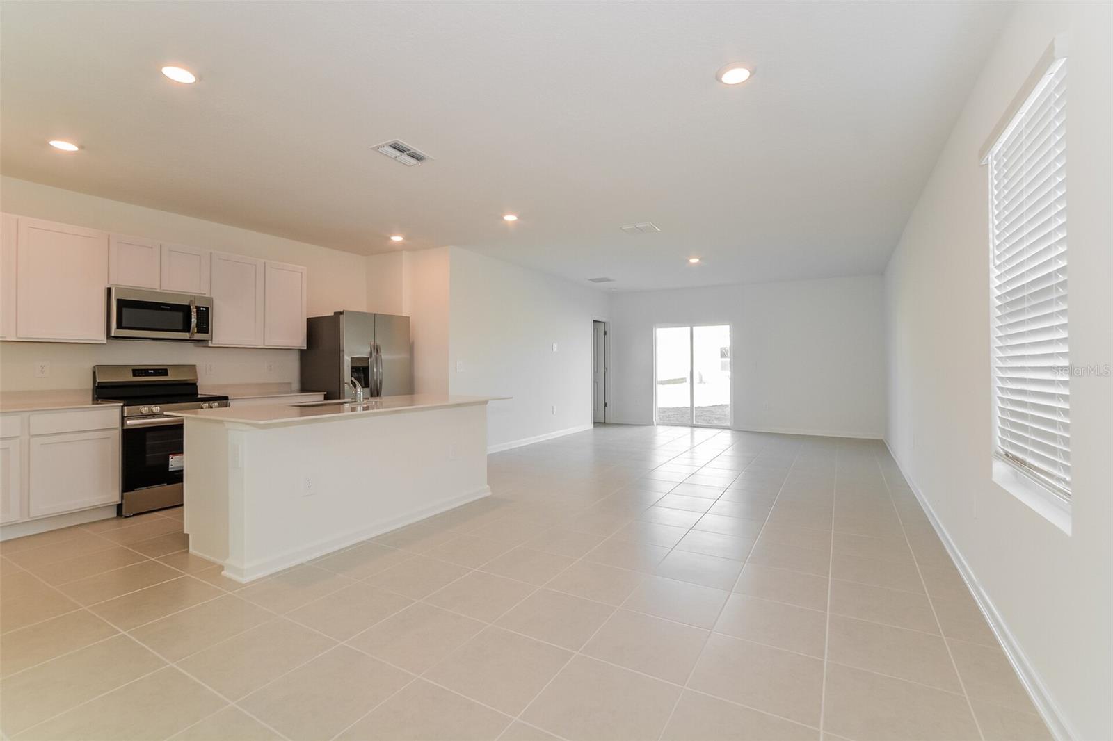 Image 6 of 16 For 1558 Jessica Boulevard