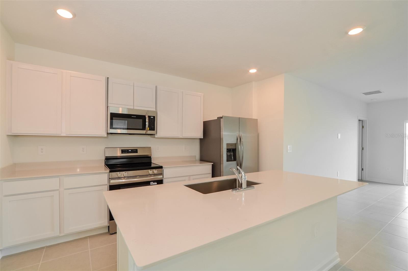 Image 7 of 16 For 1558 Jessica Boulevard