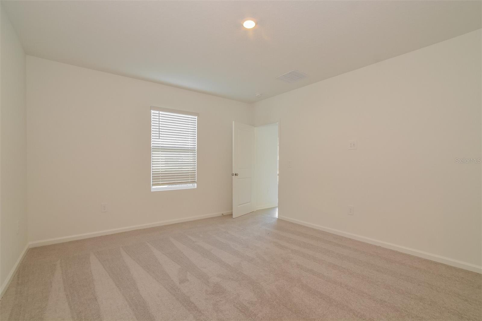 Image 9 of 16 For 1558 Jessica Boulevard