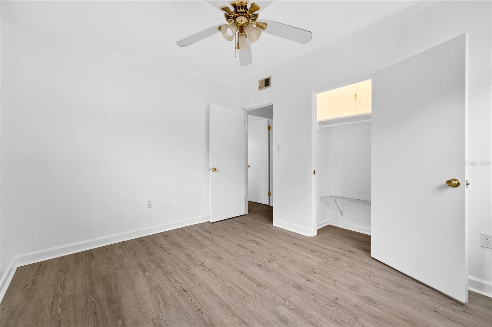 Image 17 of 45 For 613 Briarcliffe Street