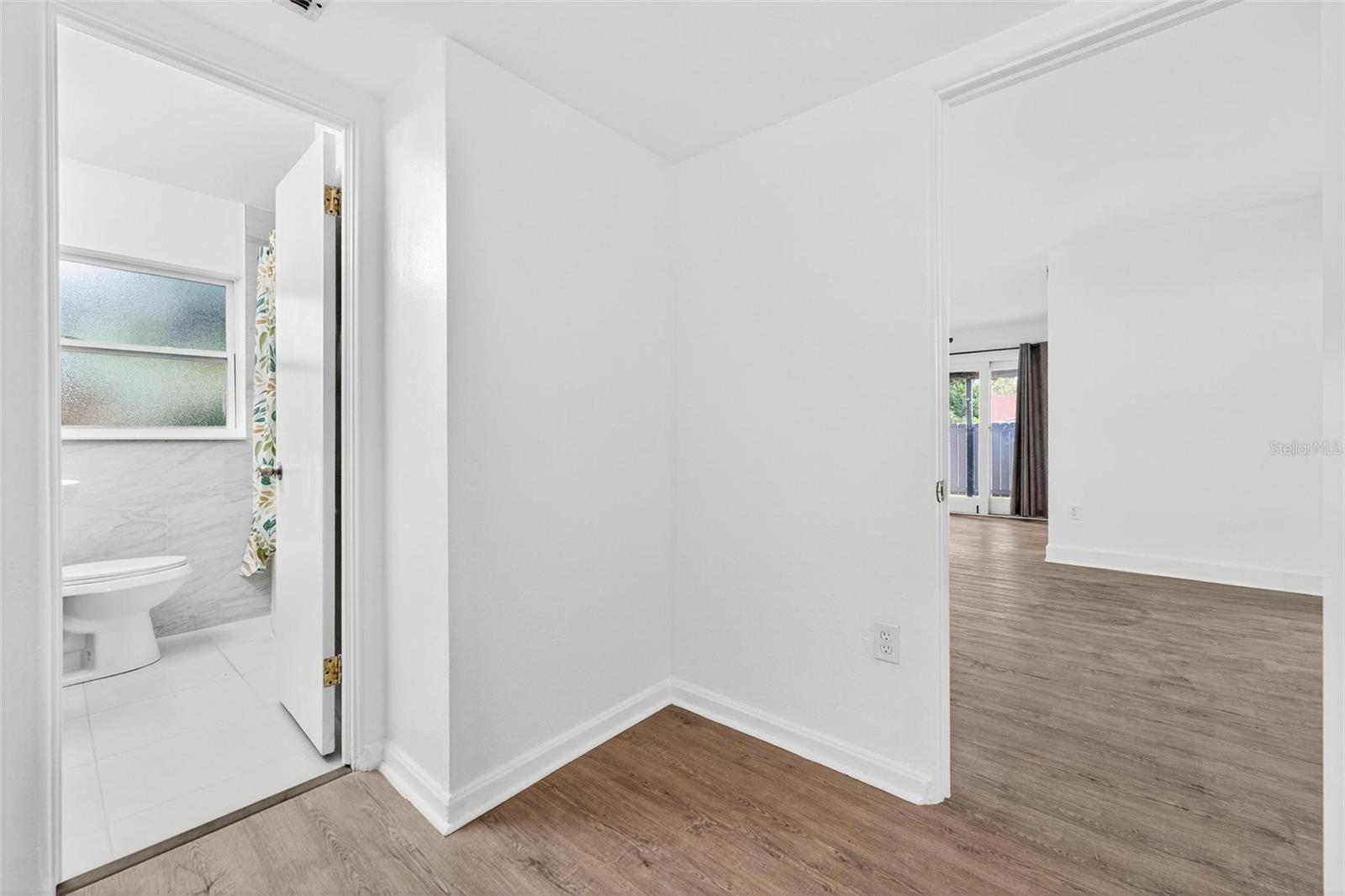 Image 22 of 45 For 613 Briarcliffe Street