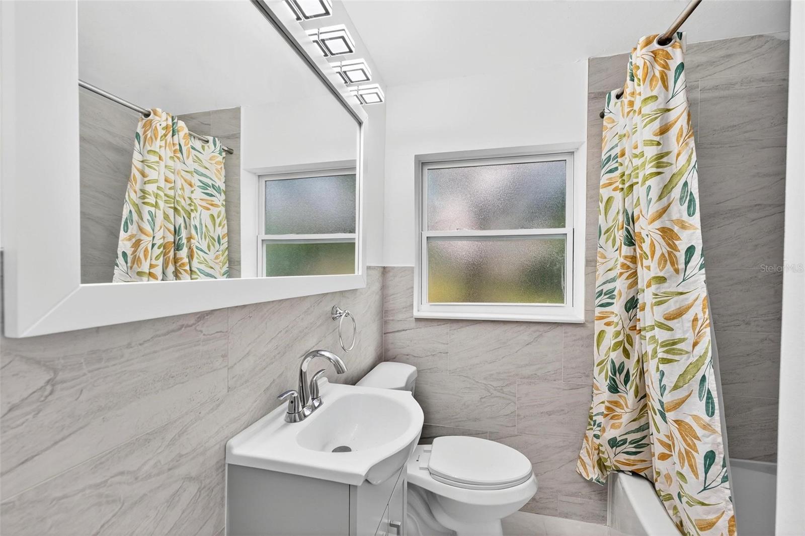 Image 24 of 45 For 613 Briarcliffe Street