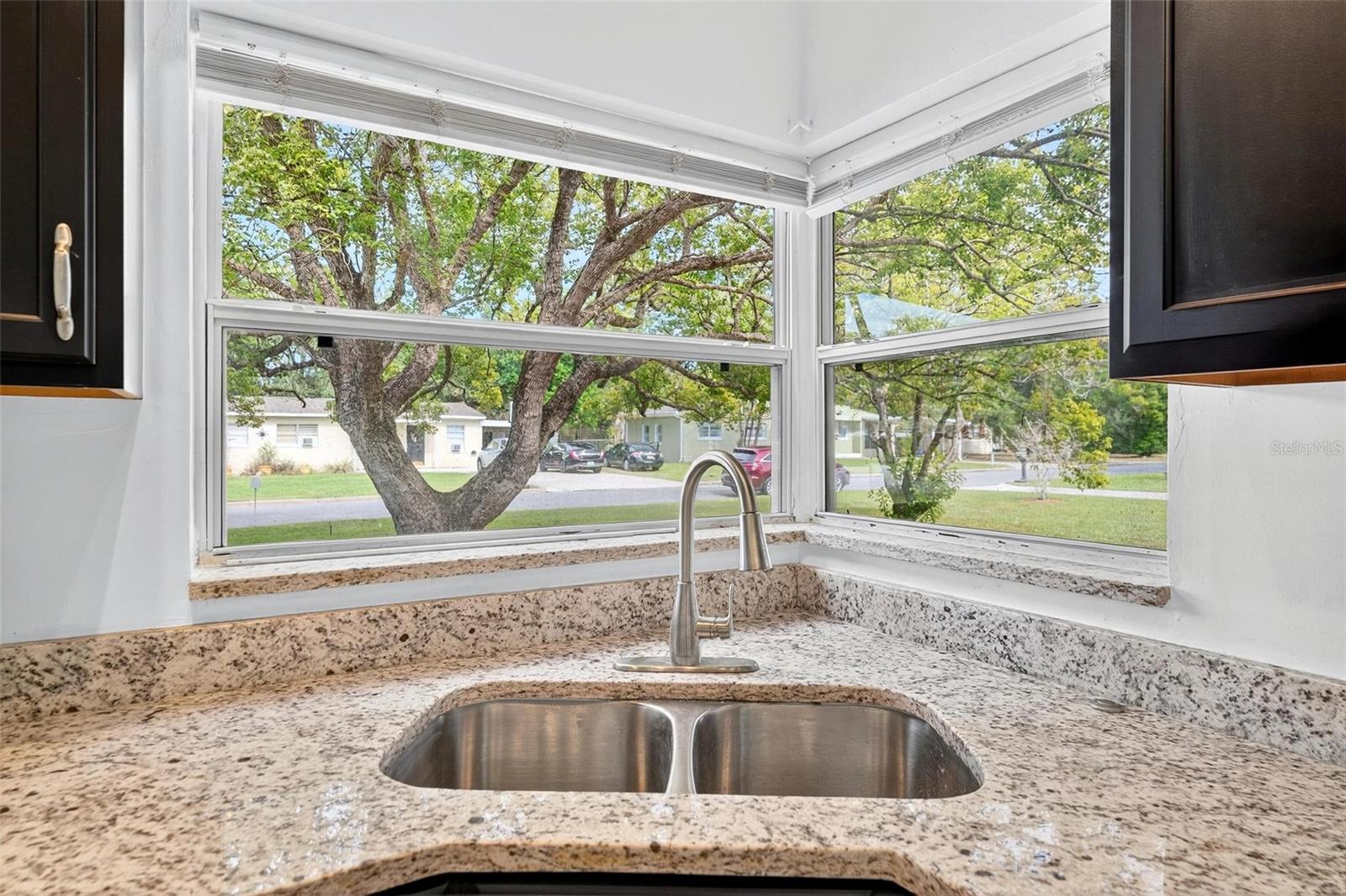 Image 36 of 45 For 613 Briarcliffe Street