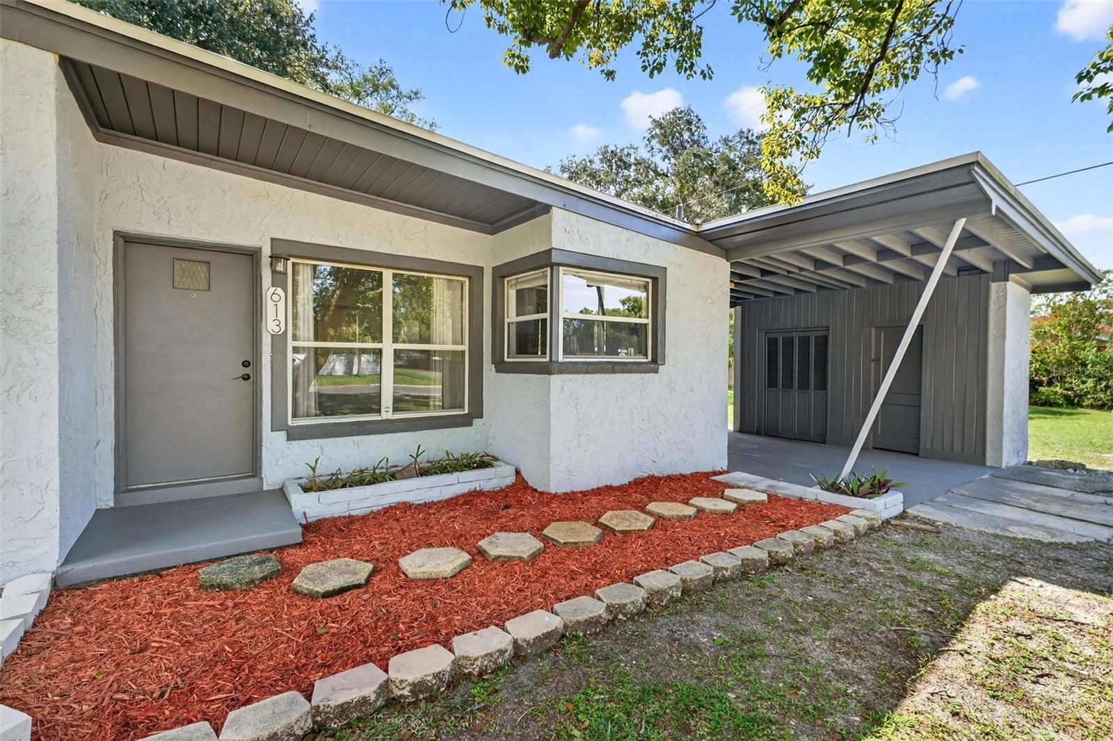 Image 4 of 45 For 613 Briarcliffe Street