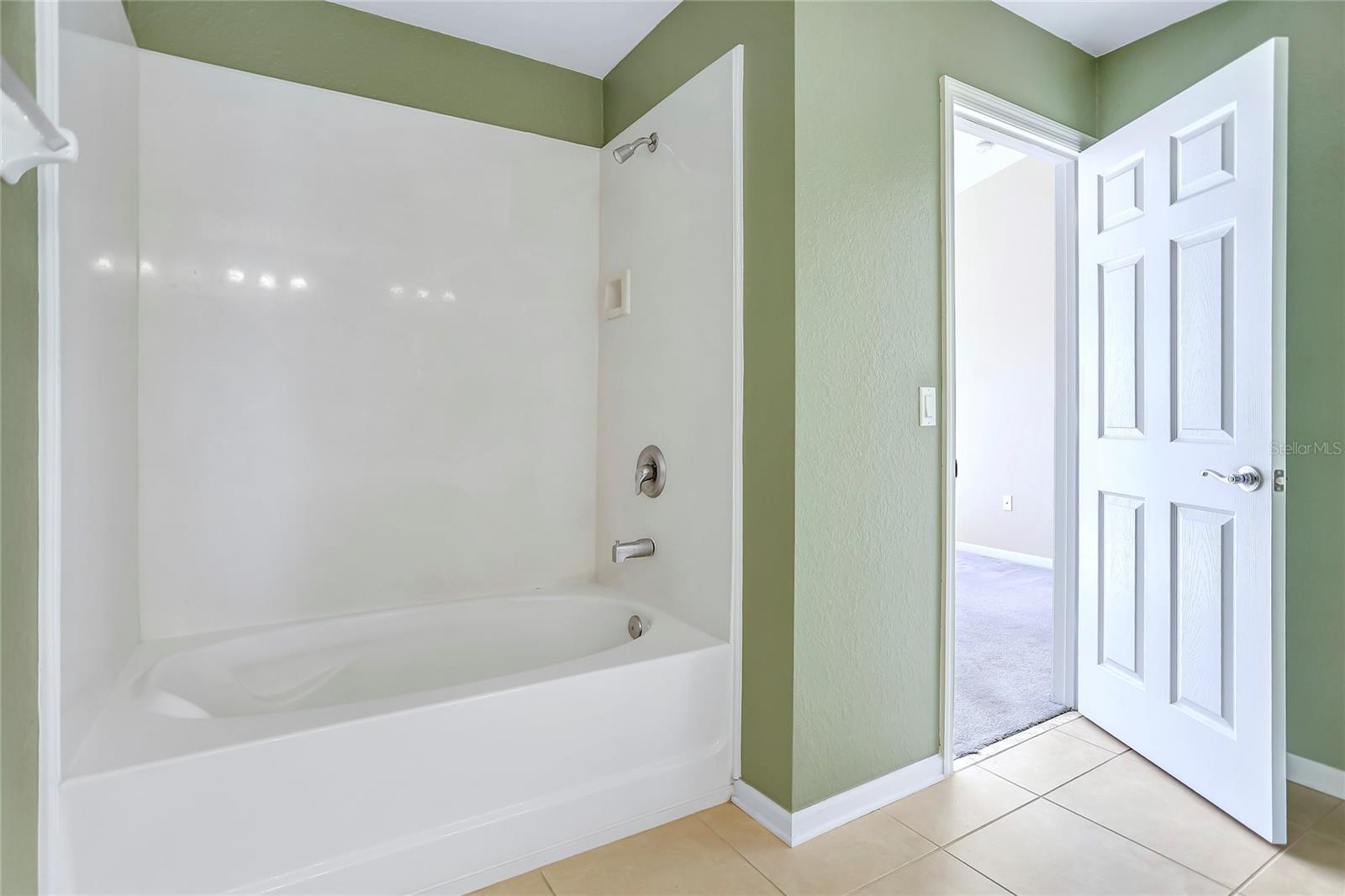 Image 16 of 38 For 6206 Castelven Drive 104