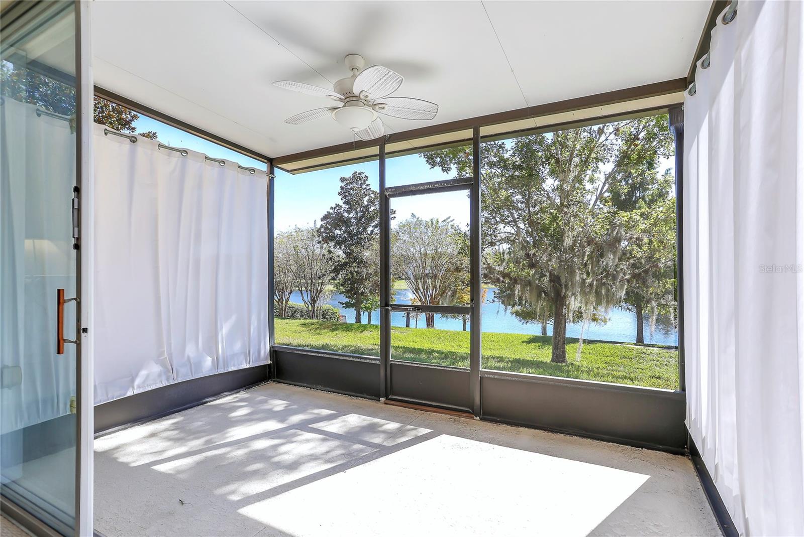 Image 33 of 38 For 6206 Castelven Drive 104