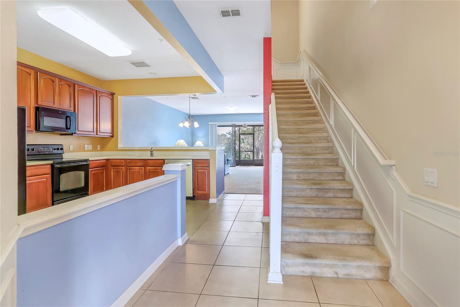 Image 7 of 38 For 6206 Castelven Drive 104