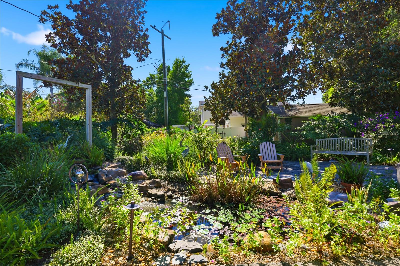 Image 19 of 48 For 904 New Hampshire Street