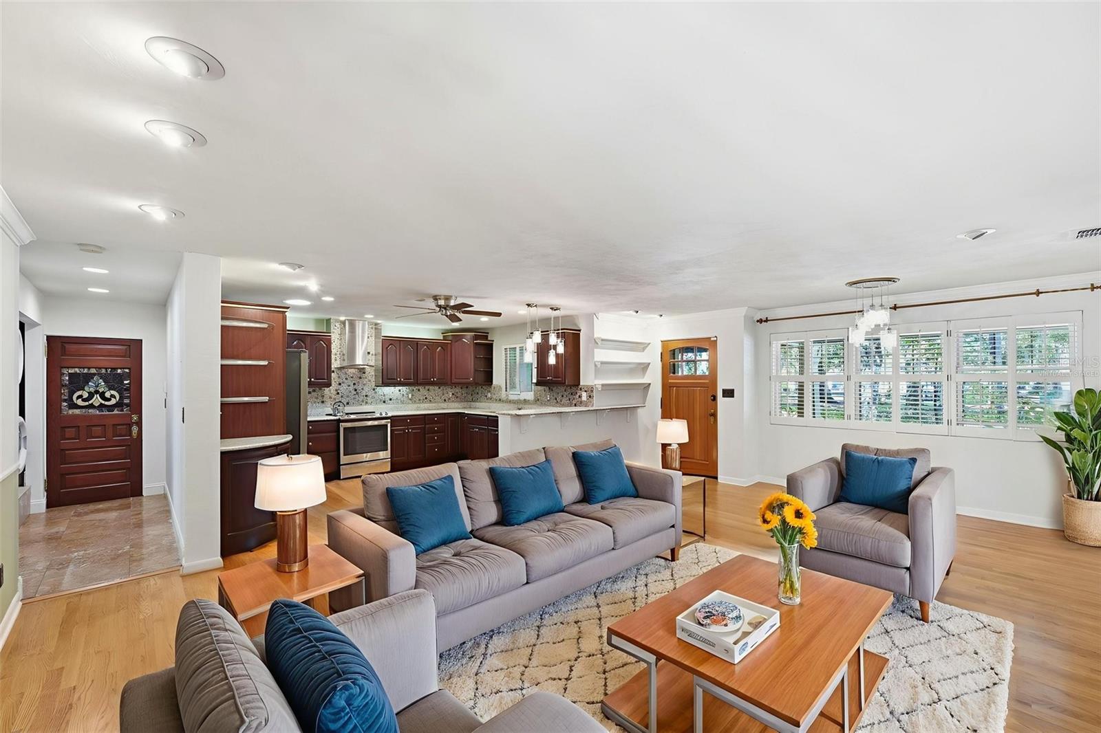 Image 3 of 48 For 904 New Hampshire Street