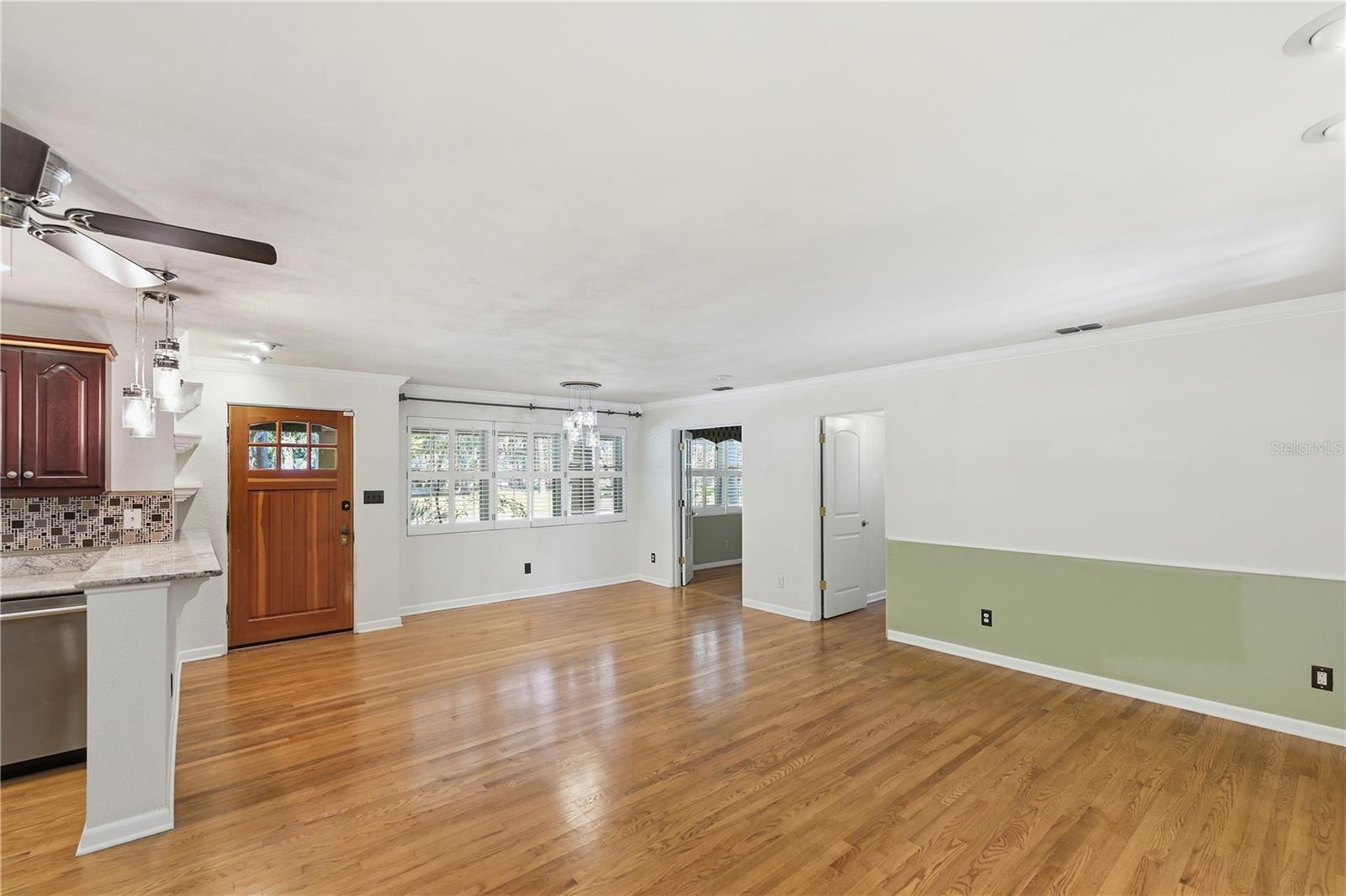 Image 40 of 48 For 904 New Hampshire Street