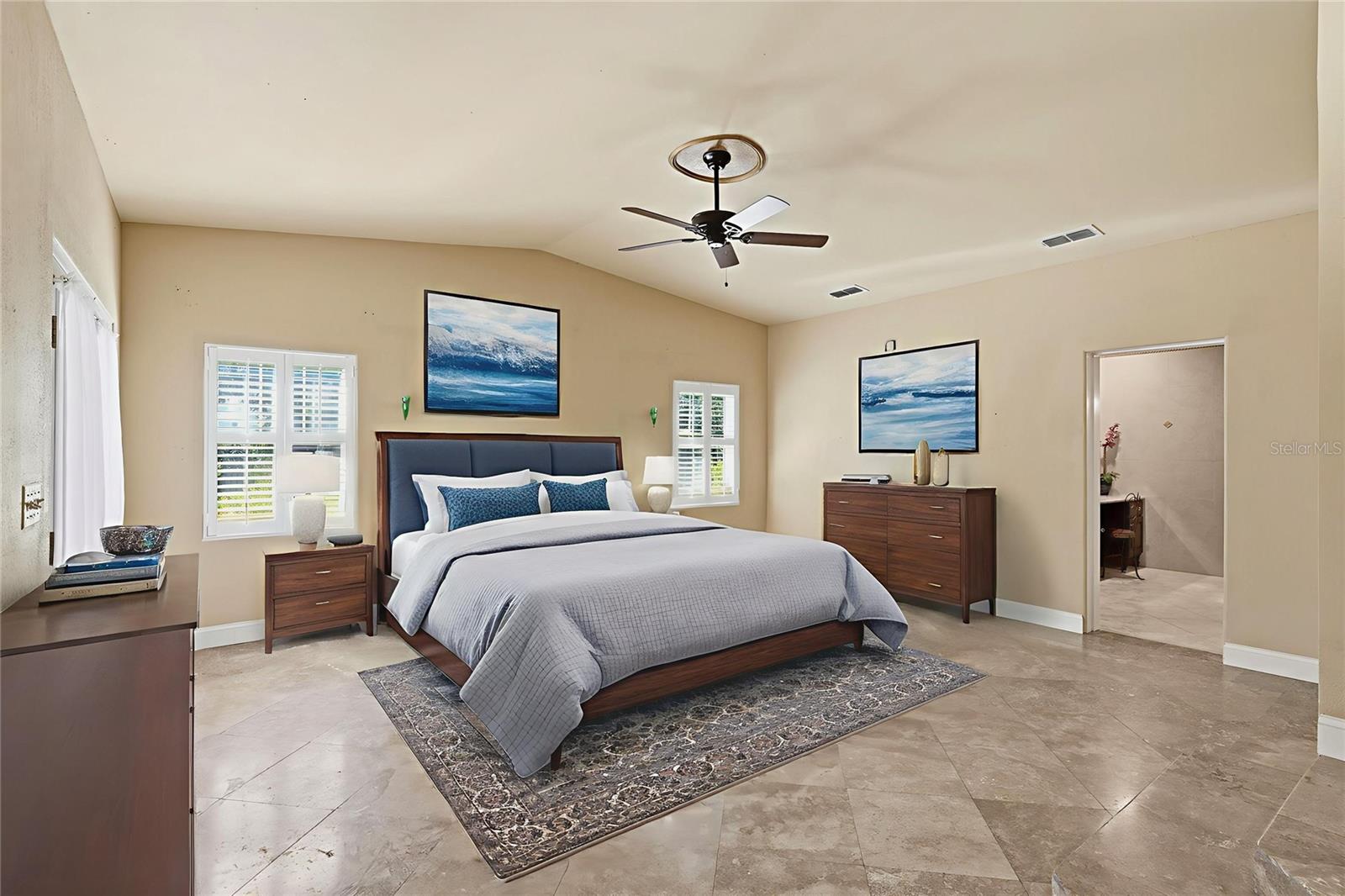 Image 5 of 48 For 904 New Hampshire Street